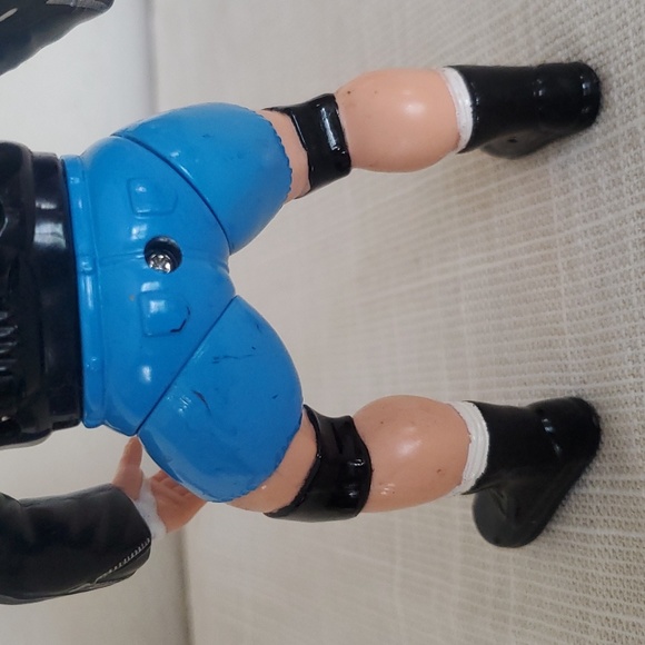 Vintage 1998 WCW Original Power Punch Raven Action Figure - Picture 7 of 12